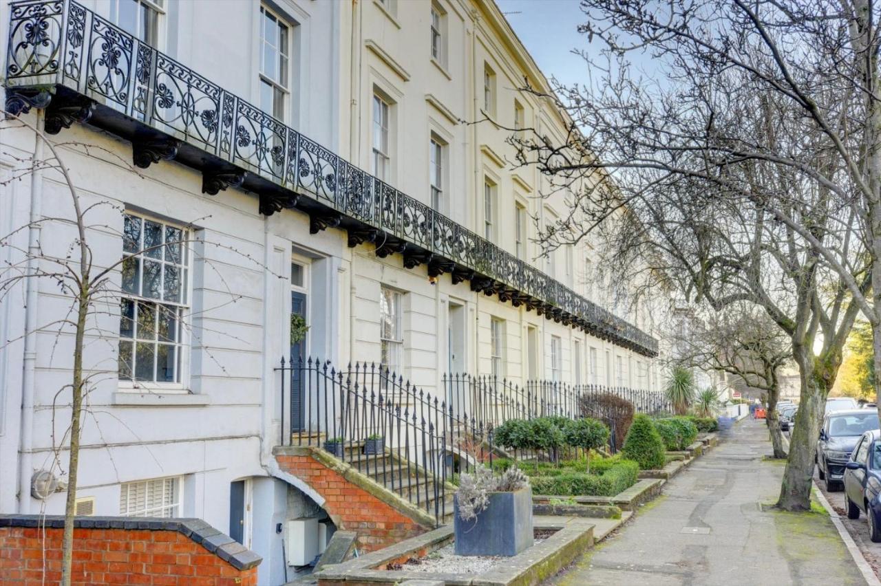 Regency Nest By Spa Town Property - Stylish 3 Bedroom Apartment On 2 Floors, Central Leamington Spa Extérieur photo